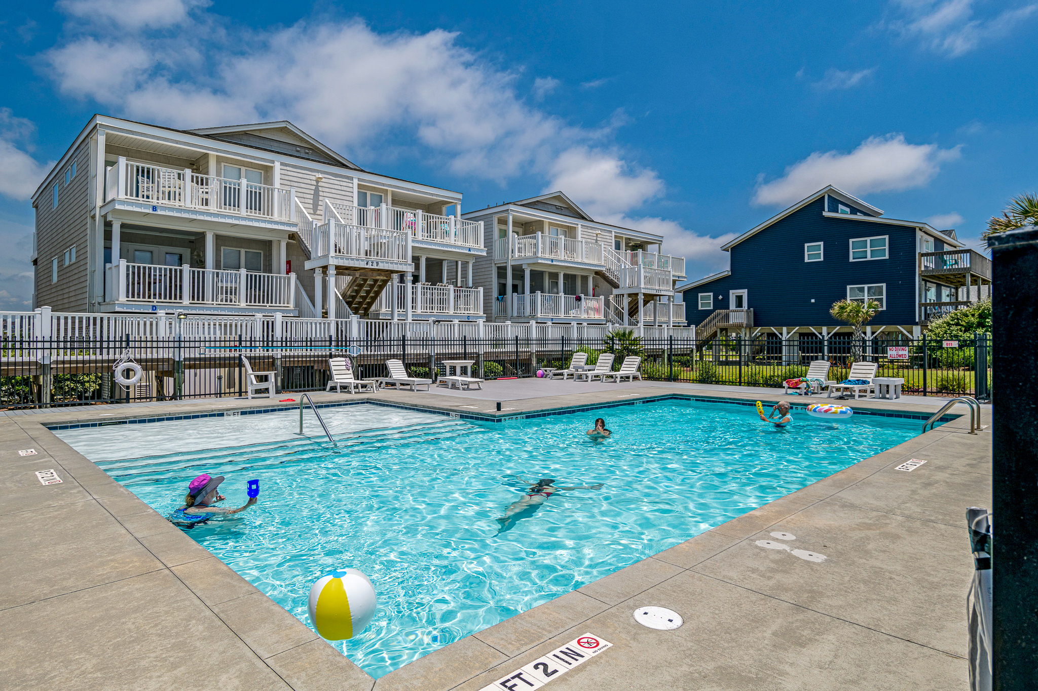 Water's Edge in Holden Beach Private Swimming Pool