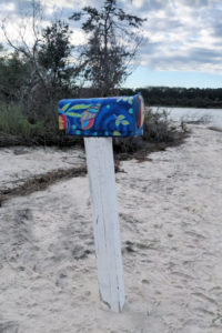 East End Golden Holden Mailbox
