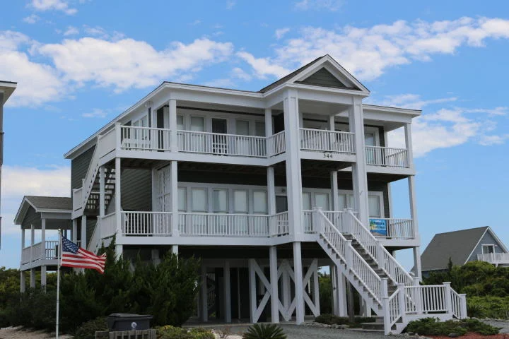 You Gotta Know When To Holden Vacation Rental in Holden Beach